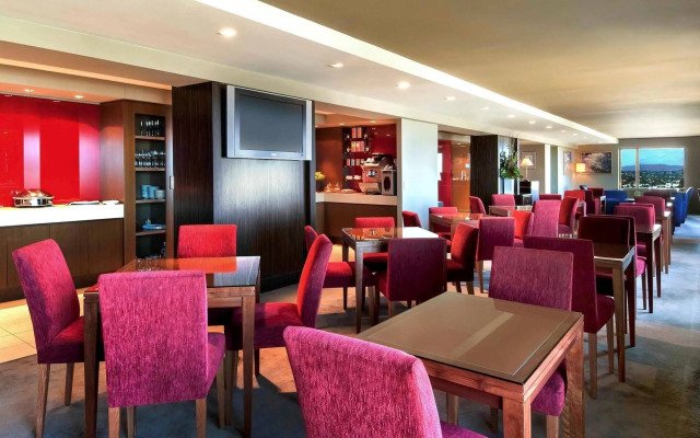 Pullman Melbourne on the Park