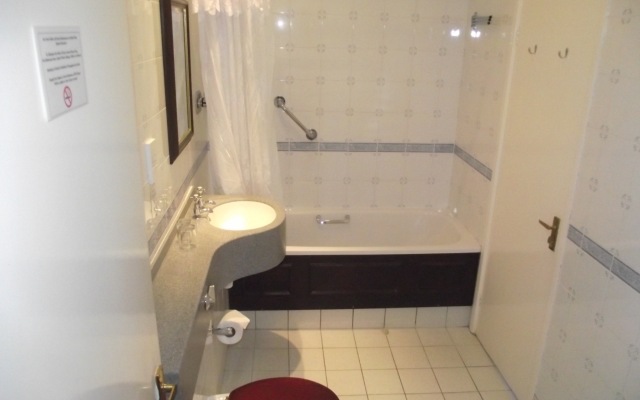 Bryn Howel Hotel