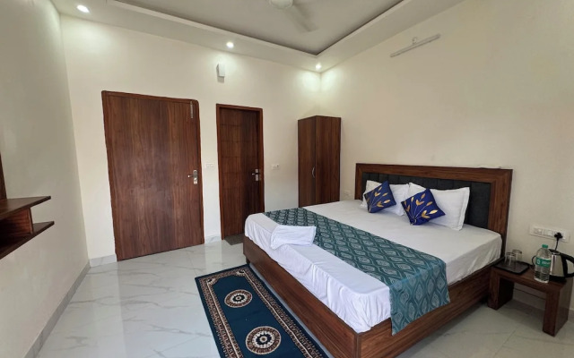 Shree Hanumat Kripa Dham