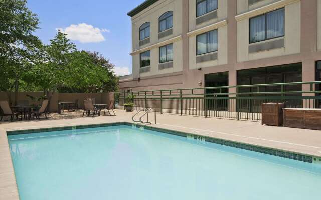 Wingate by Wyndham - Round Rock