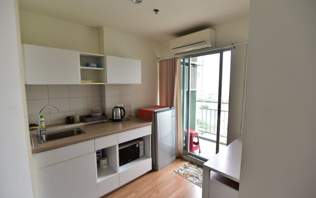 Lumpini Wongamat Suites