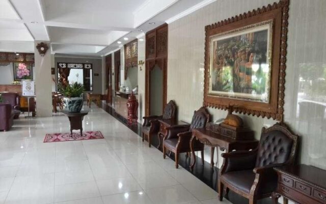Hotel Hayati Inn
