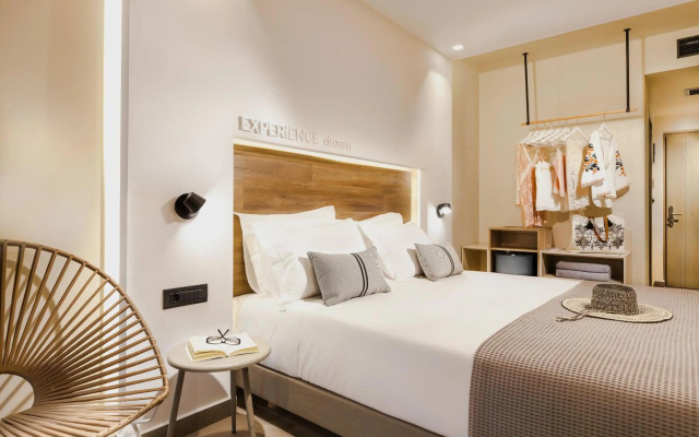 Carian Hotel