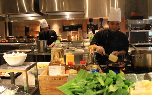 Novotel Jakarta Mangga Dua Square Hotel