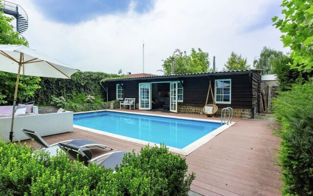 Luxury 12 Person Villa near Golf Course in Helmond