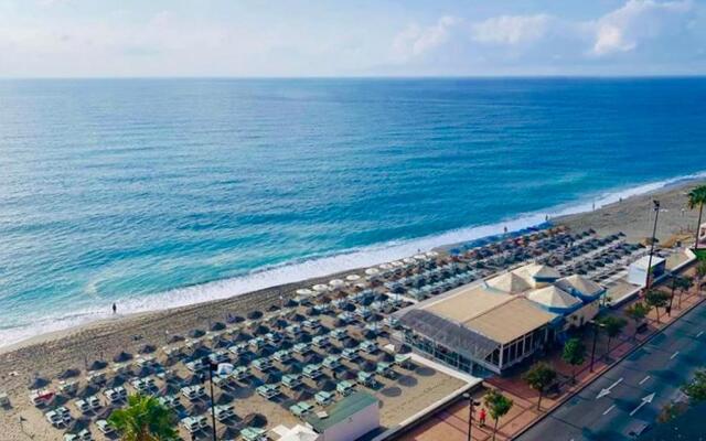 Fuengirola Promenade 3br Apartment by Rafleys