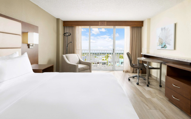 DoubleTree Beach Resort by Hilton Tampa Bay - North Redingto