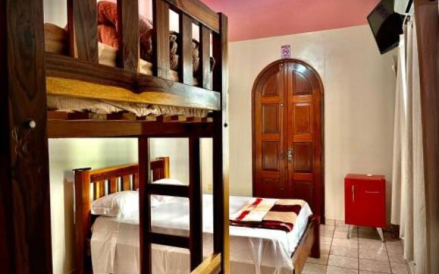 Dom Alberto Hostel