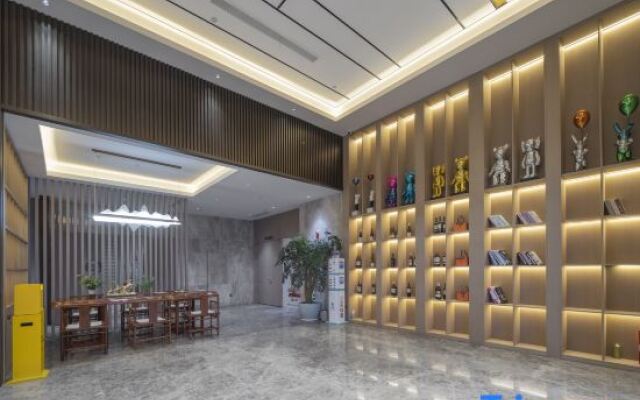 Zhonglian Lizhi Hotel (Wenzhou Longwan JinhaiLake Branch)