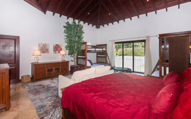 Pristine Bay 1005- Villa Loce 4 Bedroom Home