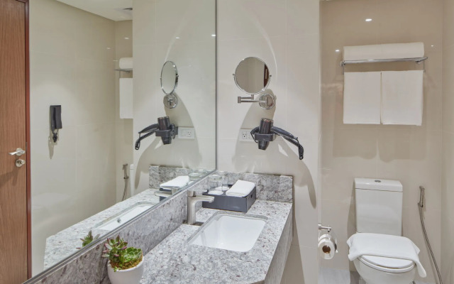 Grand Westside Manila Bay