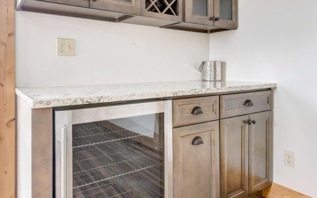 Beautiful 4BD near Winter Park HOT TUB