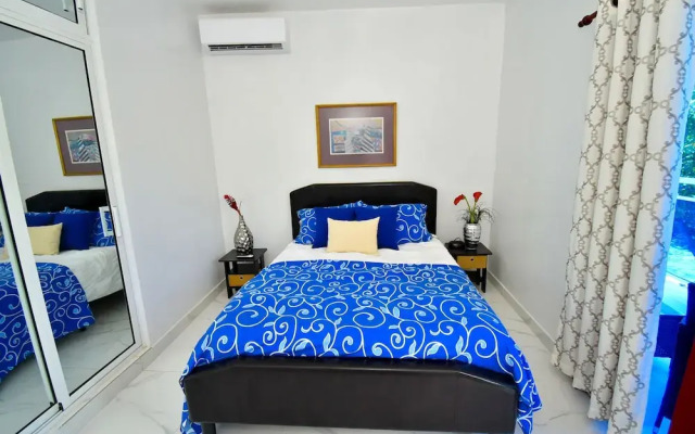Rosil Place Aparthotel by the Beach