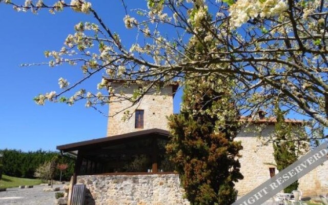 Posada Torre Palacio La Taxuela