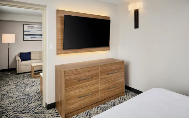 Candlewood Suites Burlington Conference Centre