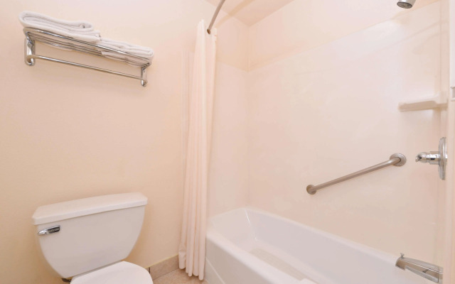 Americas Best Value Inn & Suites San Bernardino