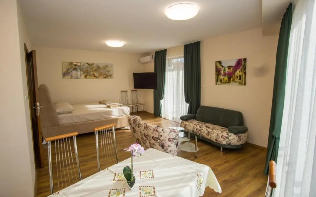Guest apartments STELA