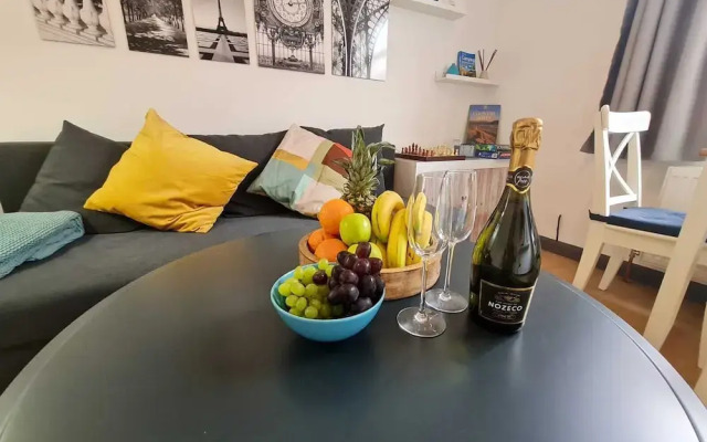 Entire Lovely Modern House - Business - Holidays