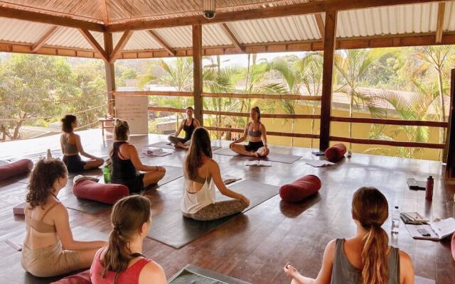 Believe Surf & Yoga Lodge Santa Teresa - Hostel