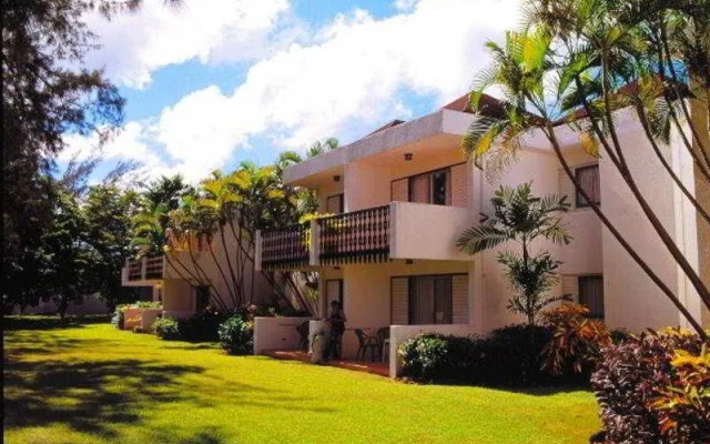 Rockley Golf Club, Pool, Tennis, Golf, Bar & Restaurant!
