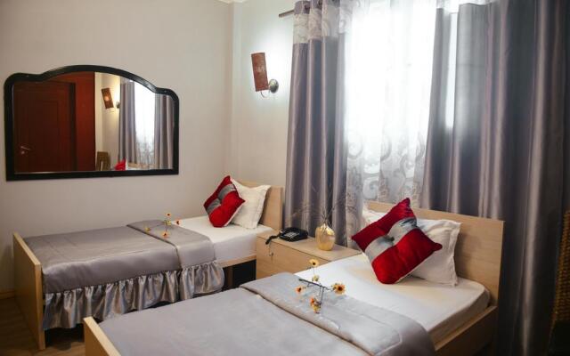 Eagle Hotel