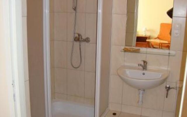 Apartamenty & Restauracja Janus