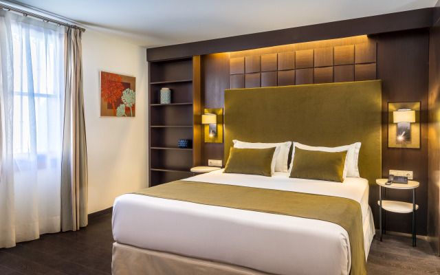 Occidental Pueblo Acantilado