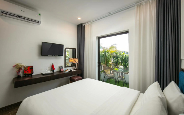 Dream Central Hotel