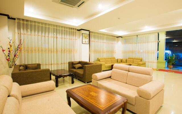Douangchan Plaza Hotel