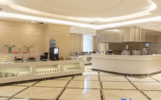 Vienna International Hotel (Korla Qilin Bridge store)