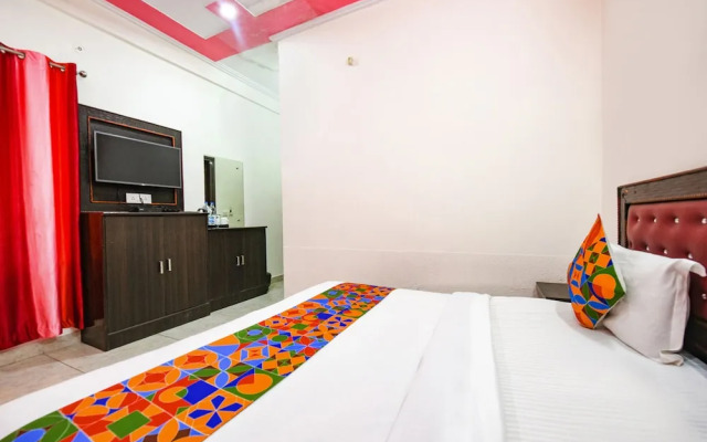 Fabhotel Kempty Lake Resort