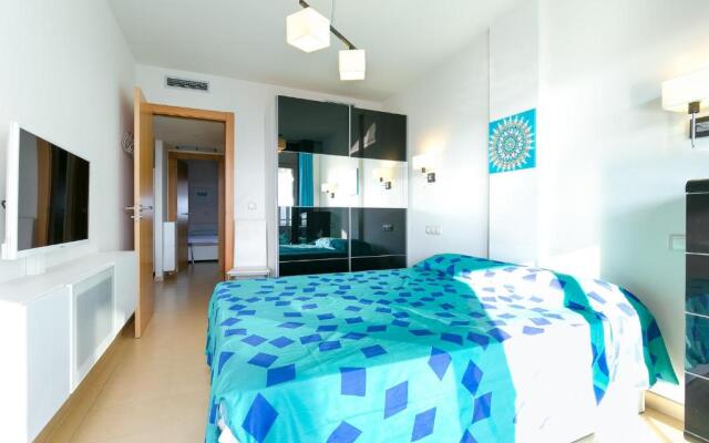 V011 - MARITIM - Roses