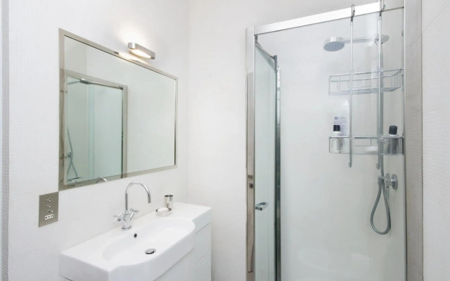 Crispi Luxury Apartments - My Extra Home