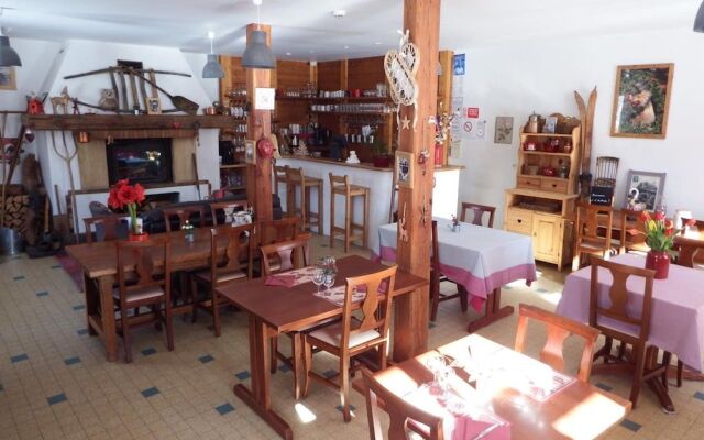 Auberge Du Pont De L'Alp