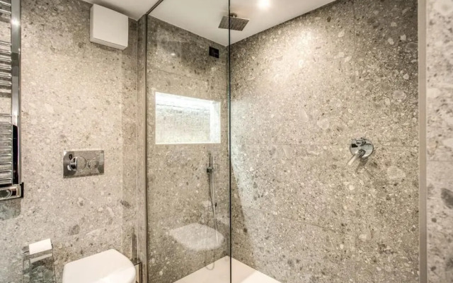 Fourheads Private Suites