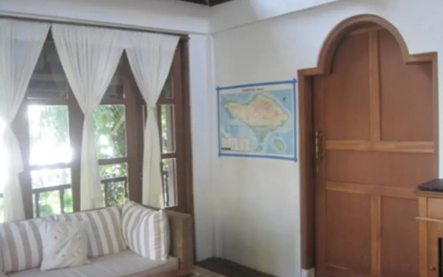 Villa Sunrise on the Bali North Shore, Breakfast Included
