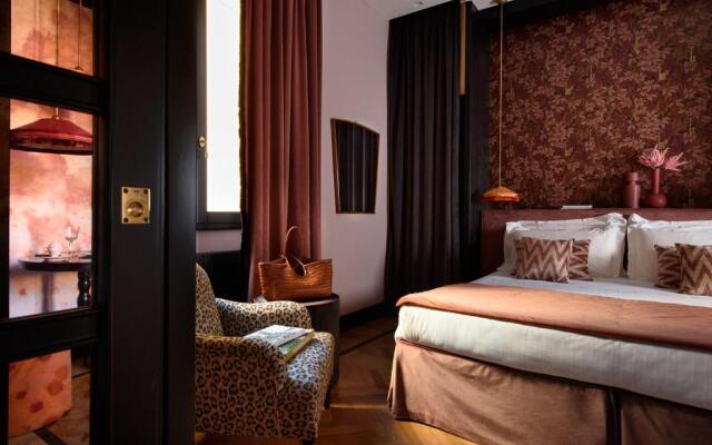 Velona's Jungle Luxury Suites