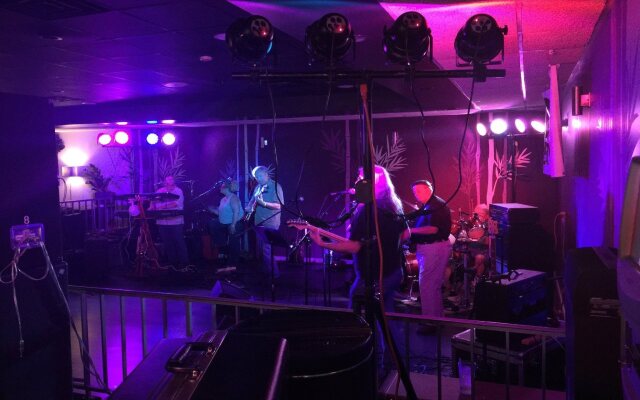 Garden Hotel and Conference Center