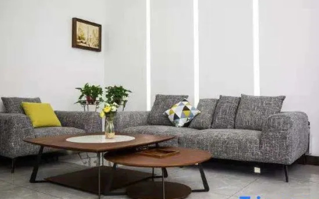 Tianyuan Boutique Hotel (Yanjin County Government)