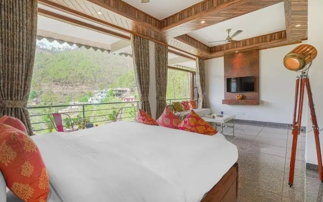 ELIVAAS Dilli House Villa with Pvt pool
