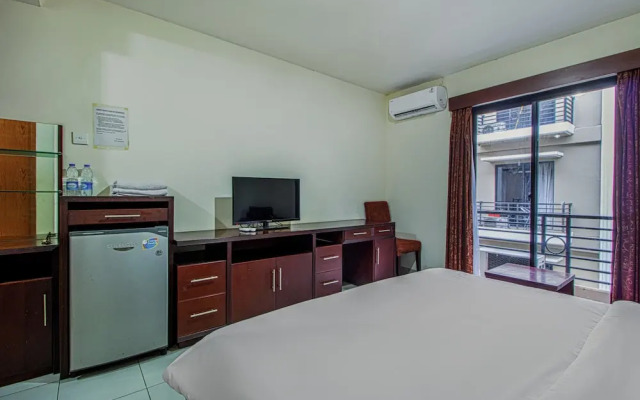 Airy Kuningan Karet Pedurenan 68 Jakarta