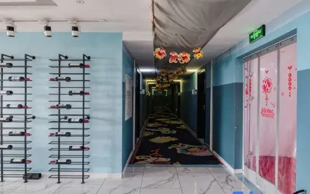 Magpie Art Hotel