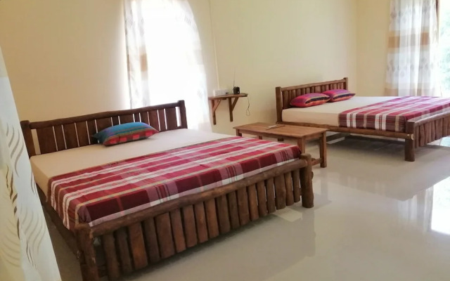 Silent Bungalow River Side