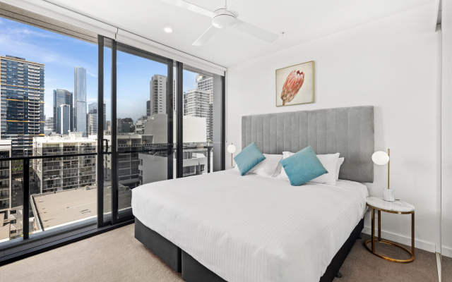 Brisbane One Apartments by CLLIX – Guest Rooms – Brisbane