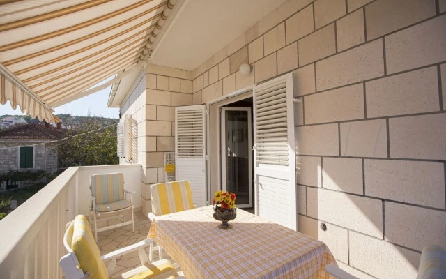 Žana - 30m From Beach - A1