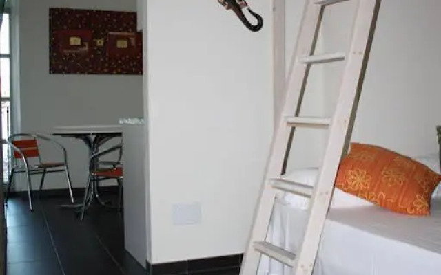 Santa Barbara Guesthouse