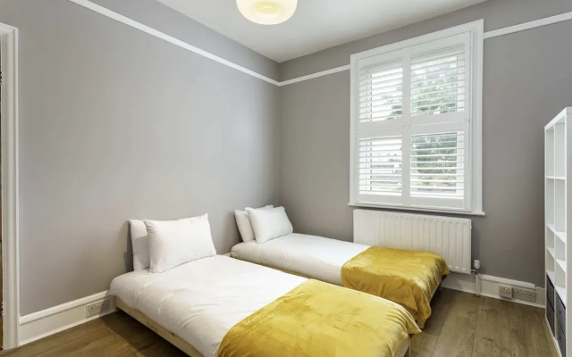 Terraced Edwardian House-poets' Corner