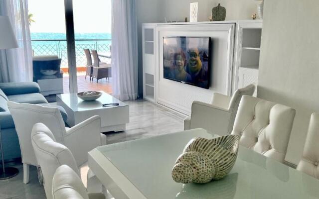MI CAPRICHO B16 Beachfront Apartment