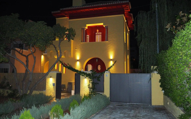 B Residence in Glyfada