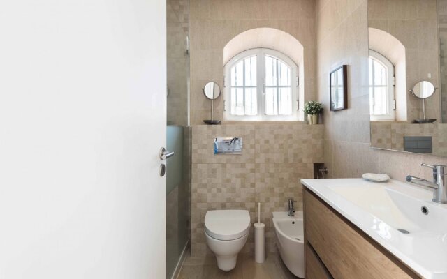 Sesimbra Stylish Villa by Homing